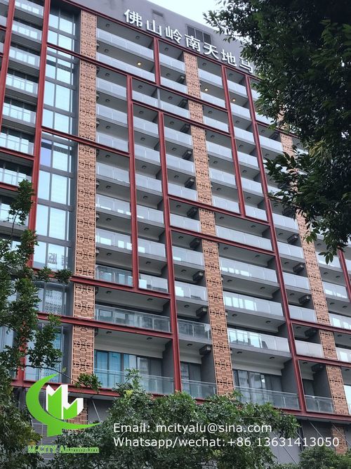 最新の会社ニュース 中国のアルミコーティングカバープロジェクト