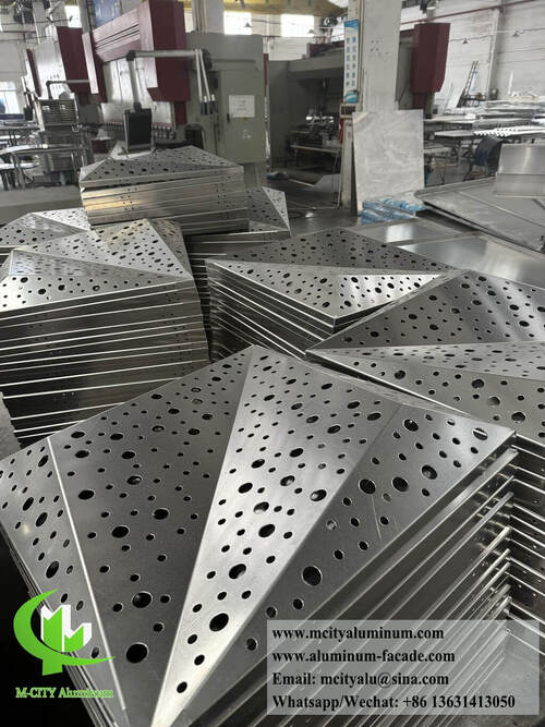 最新の会社ニュース なぜ 固体 アルミ コーティング を 他 の 方法 に より 選び ます か