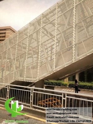 パフォーレートアルミニウム壁カバー 模様付き固形金属壁ファサード PVDF 15年保証