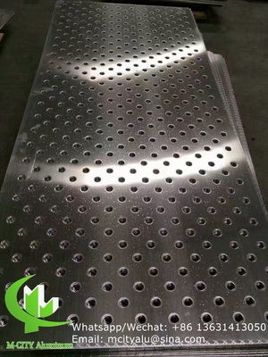 3mmの厚さの粉末で覆われた玄関のカーテン壁のためのアルミニウム彫刻板
