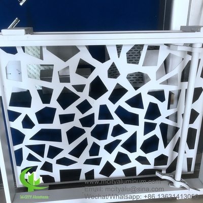 PVDF 建物装飾に使用される金属アルミの穴あけパターン