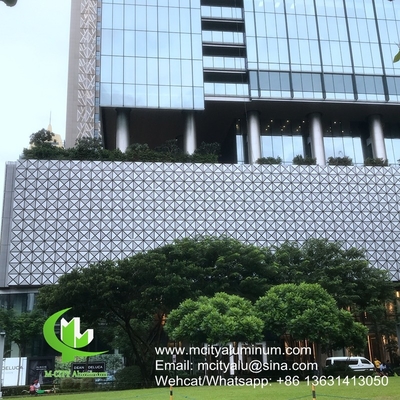 中国 PVDF 建物の外面に使用される金属アルミ孔付き標準パネル