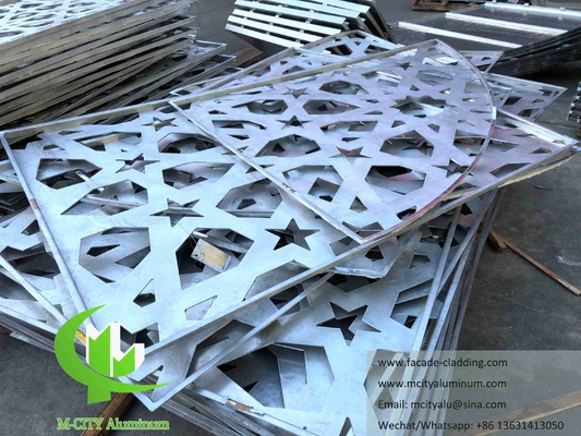 穴を開ける金属フェサードパネル アルミスクリーン 固体アルミ 3mm 厚さの粉末で塗装された 建物の壁カバー