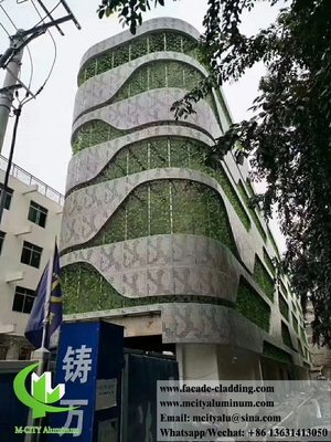 粉末で覆われた金属板のアルミニウム面板