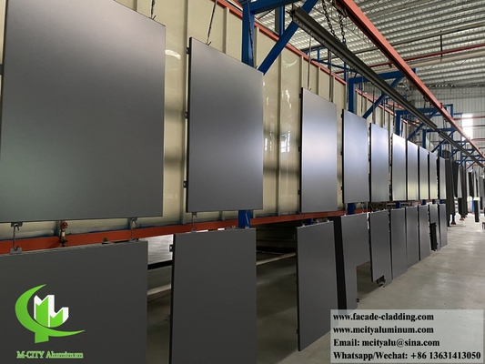 建物の装飾のためのアルミニウム壁カバー 金属ファサードシート PVDF 15年の色保証