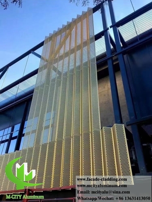 折りたたまれた金属スクリーン 穴を開けたシートアルミパネル 建物の壁玄関の装飾 3D形