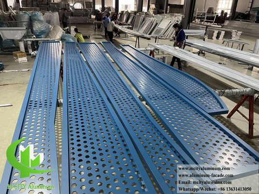 お買い得 粉末で覆われたアルミニウムスクリーンとCNC彫刻されたパフォーレートアルミニウムファサード 1200x2400mmサイズ オンライン