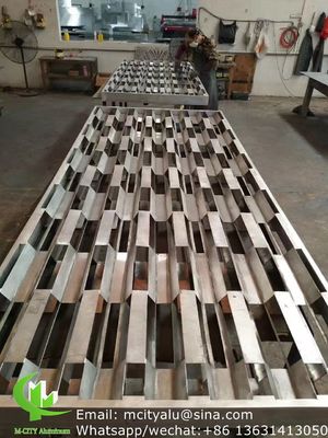 お買い得 2カーテン壁の装飾用のカスタムパターンを持つ0.5mm厚さの粉末で覆われたアルミファスケードパネル オンライン