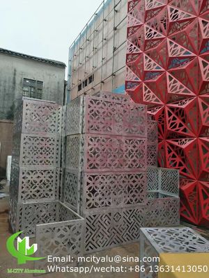 お買い得 2カーテン壁の装飾用のカスタムパターンを持つ0.5mm厚さの粉末で覆われたアルミファスケードパネル オンライン