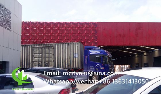 お買い得 2.5mm厚パウダーコーティングパンチングアルミニウムパネル、ファサードクラッディングおよびカーテンウォール用のカスタマイズ可能なパターン付き オンライン