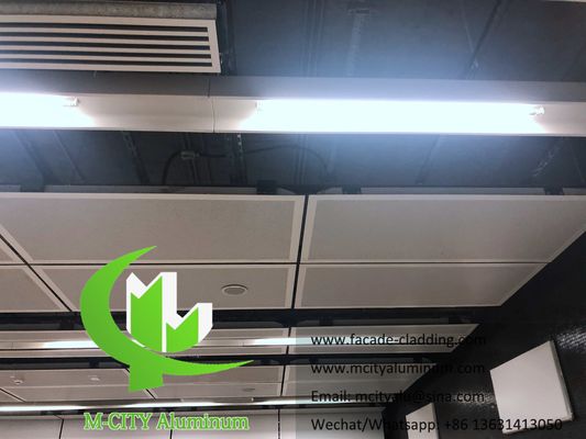 お買い得 外部 建築用 天井用 アルミパネル 孔付き粉末塗装 オンライン