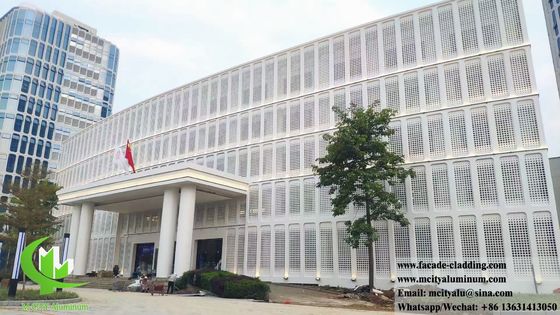 お買い得 壁壁カバー用の3mm厚の白色で塗装されたPVDF粉末アルミニウム金属板を穴を開ける オンライン